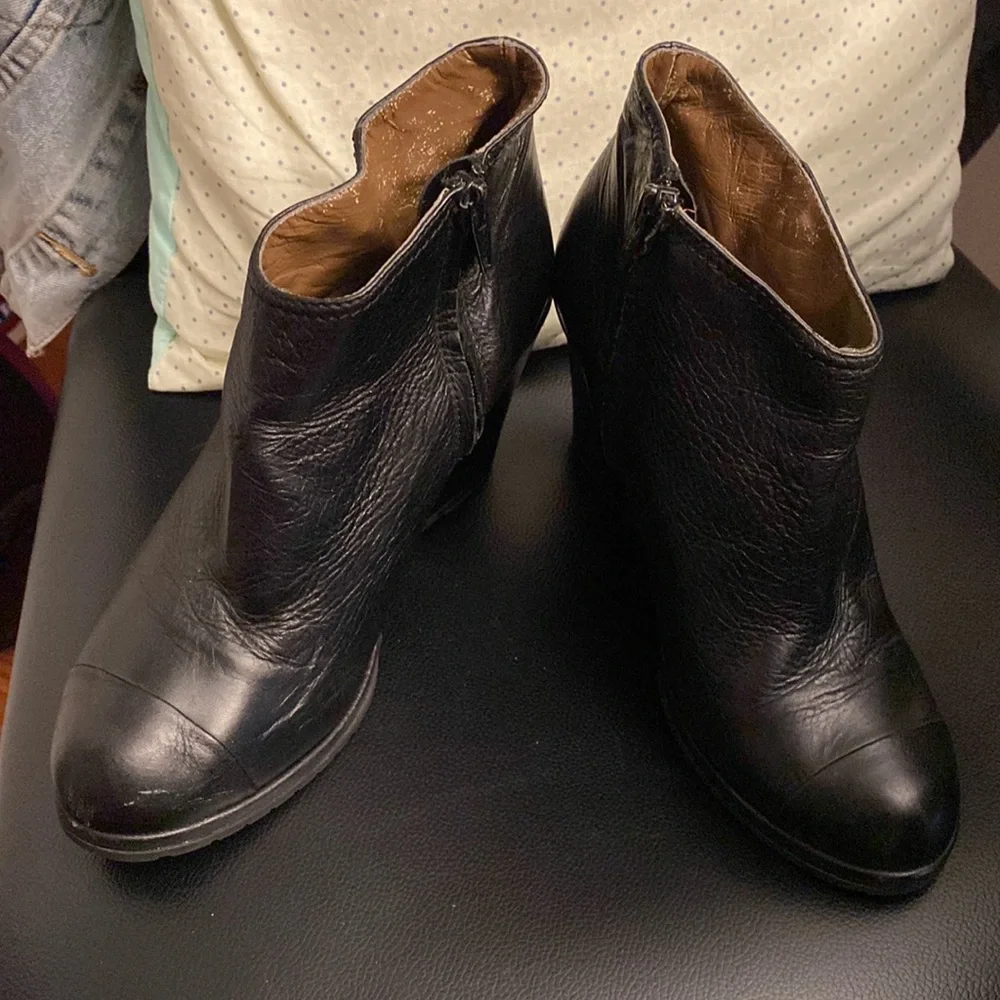 Chuckies New York Wedge Ankle Boots